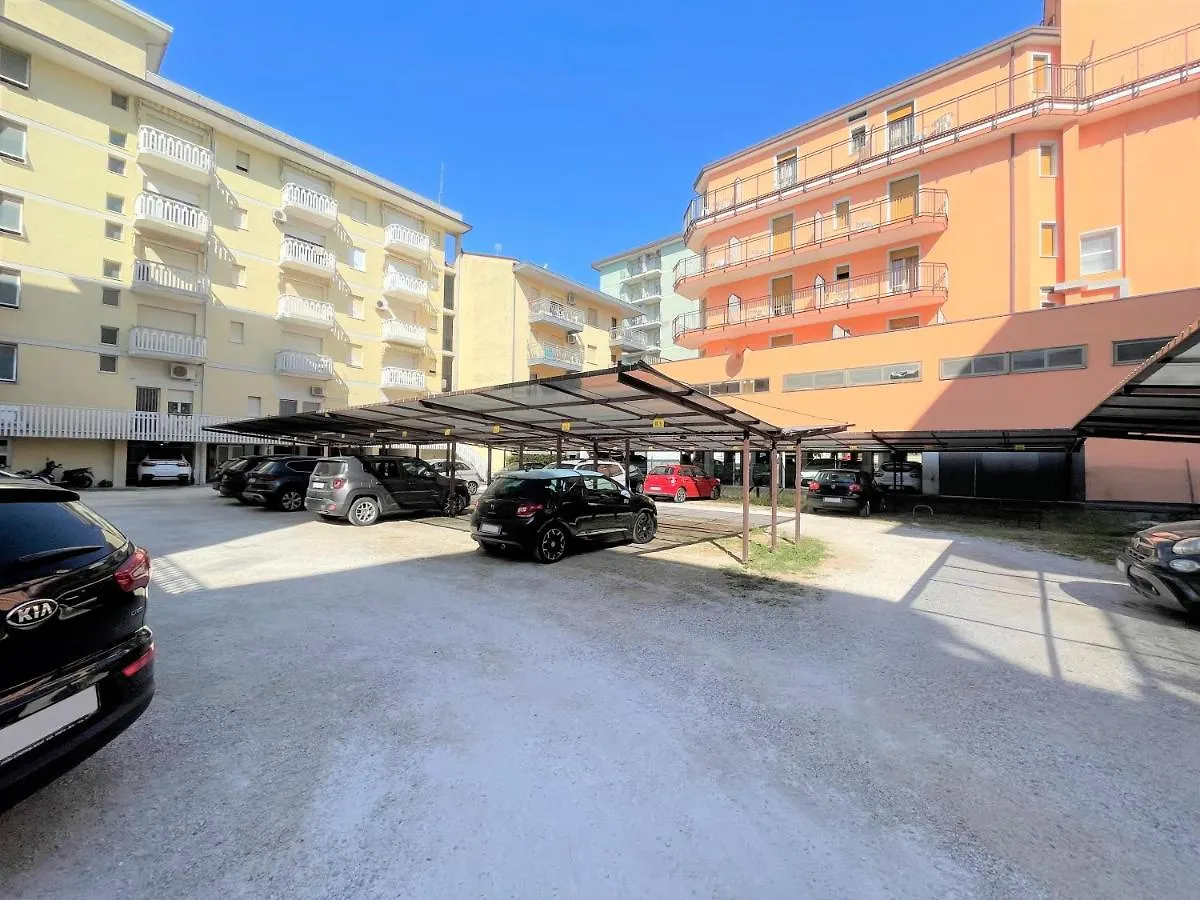 Ca' Bianca - Appartamenti Bibione Apartment